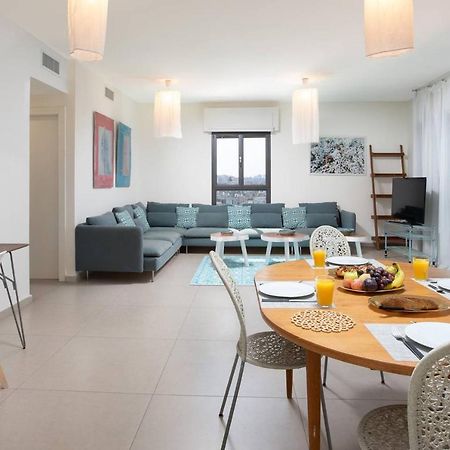 Sophisticated 3Br Penthouse In Jaffa'S Market Tel Aviv-Jaffa Exterior foto